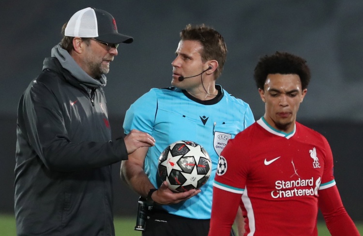 Faker谈游戏环境：单排没以前有趣，没有那种翻盘的情况了