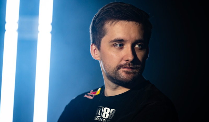 GimGoon 's Alora表现不佳， LANGX 's Gnar表现出色，SG赢得了第一局。