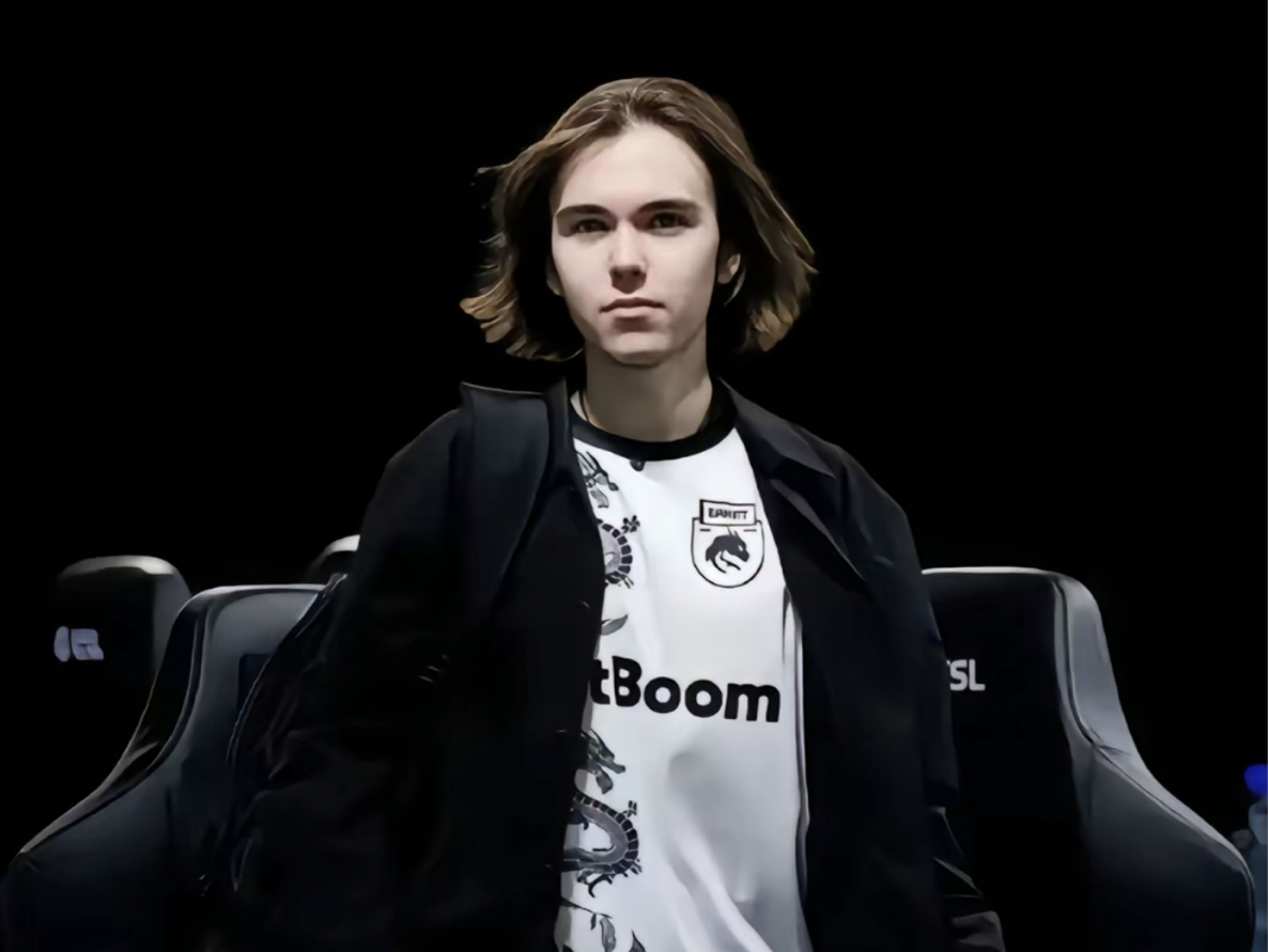 GALA 状态！Giggs 投中三分球， Meiko 带领团队冲向 Invictus Gaming 首先获得比赛点