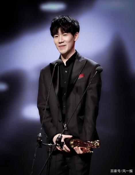 外媒评选第七周全球赛区战队排名：大小王继续蝉联一二，T1跌至十六