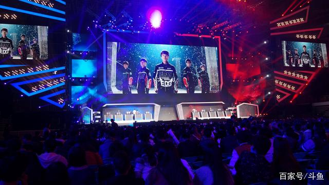 LPL圈内人爆料：Xiaohao或被EDG队伍青睐 但身负合同中下游队伍买不起