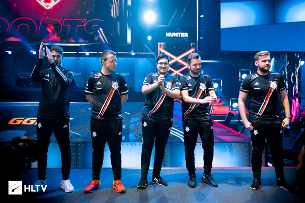 Scout：夺冠那年,没有我们赢不了的队伍